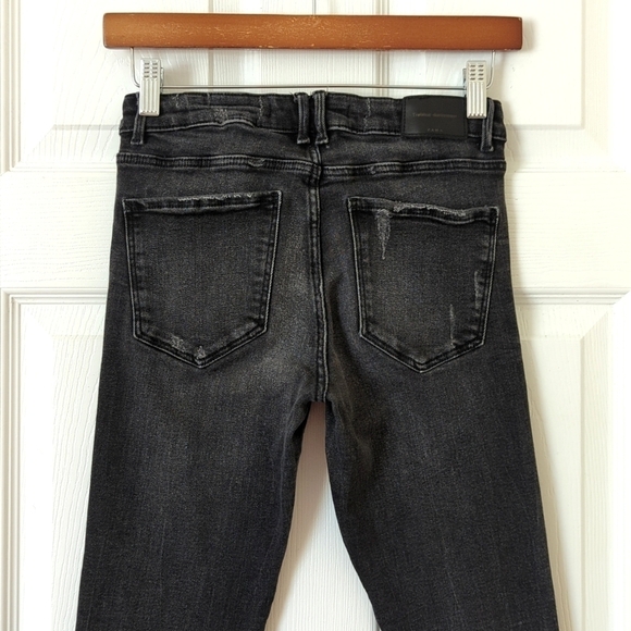 Zara Trafaluc Denimwear Classic Mid Rise Distressed Raw Hem Skinny Jeans Black 4 - Picture 5 of 14